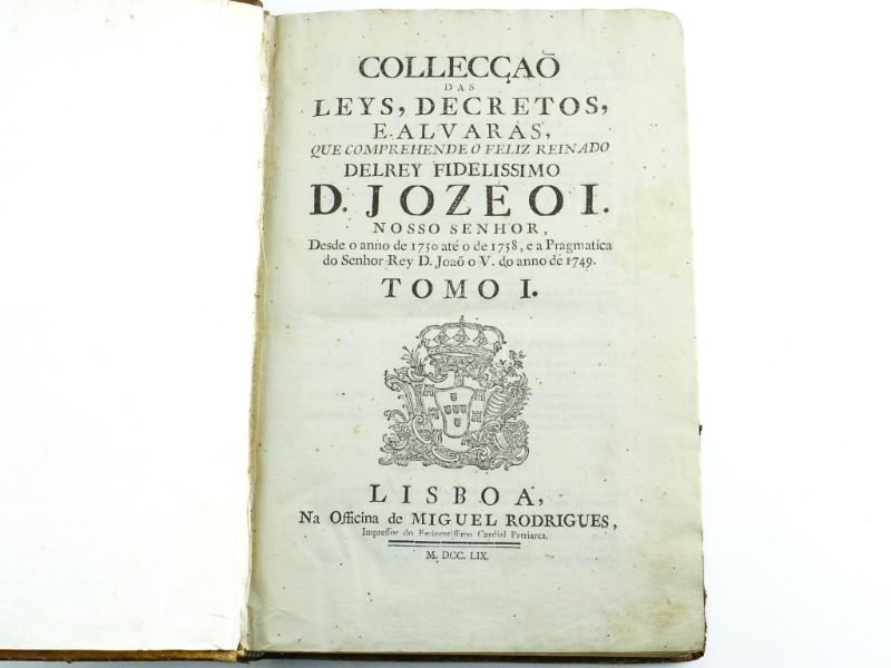 LIVROS E MANUSCRITOS