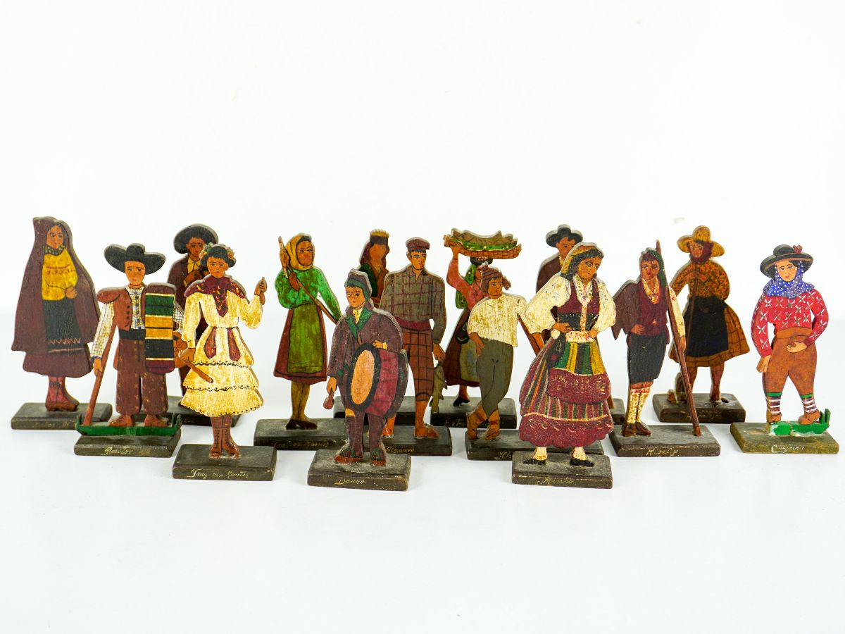 Figuras de Trajes Regionais