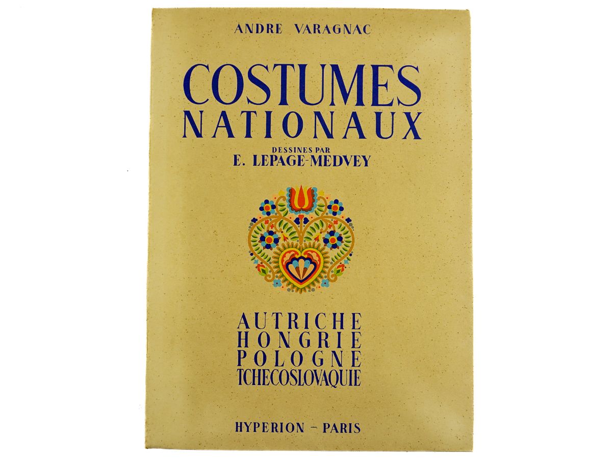 Costumes Nationaux