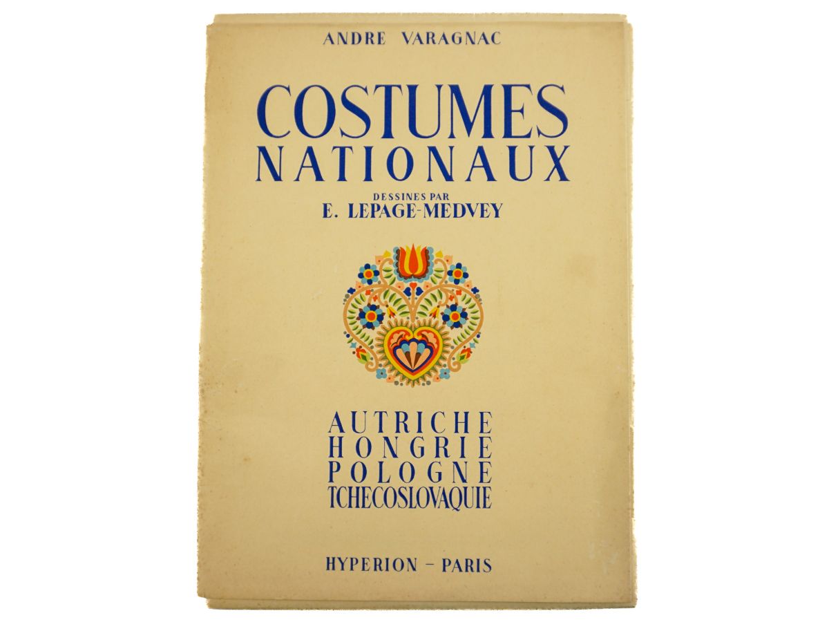 Costumes Nationaux