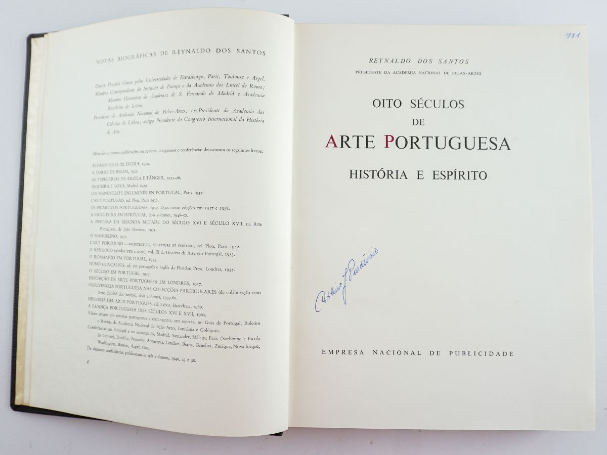 Oito Séculos de Arte Portuguesa