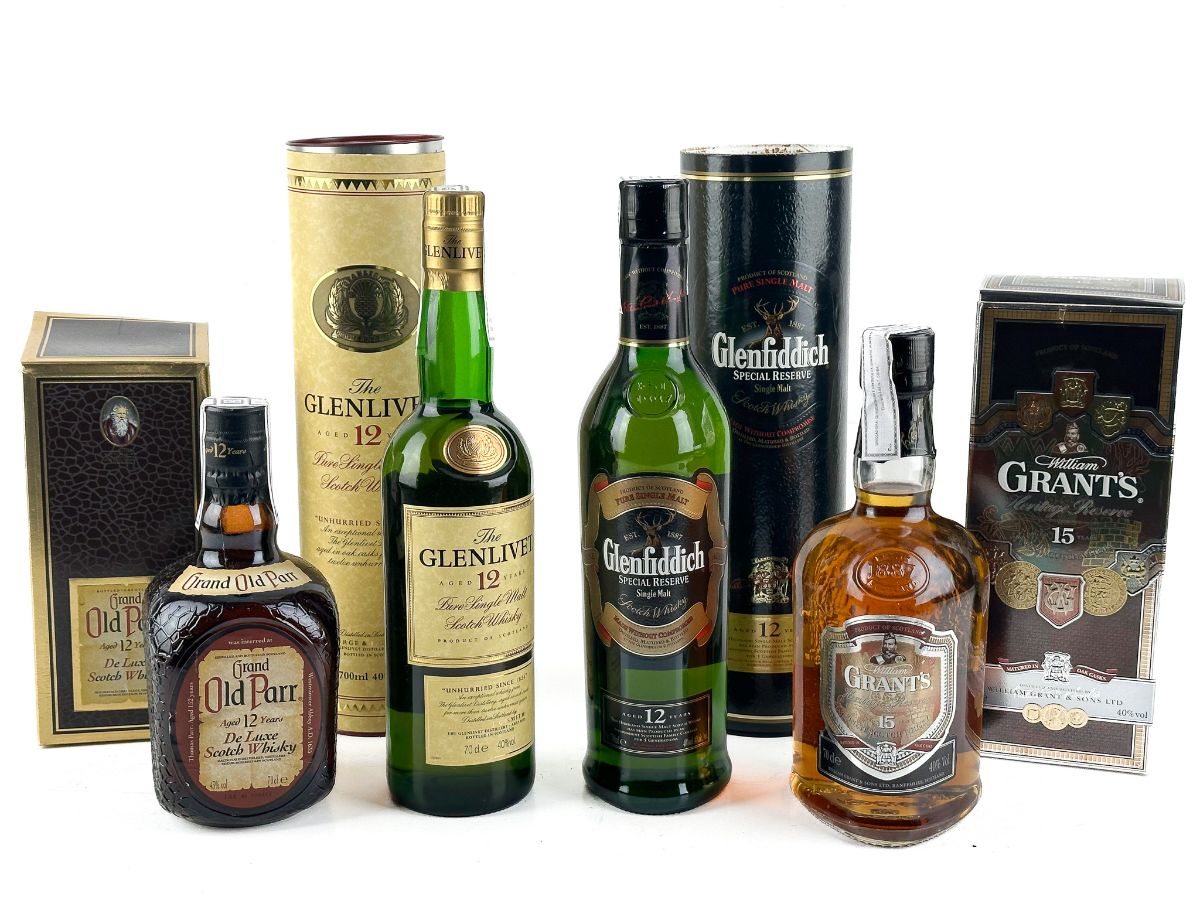 4 Garrafas de Whisky