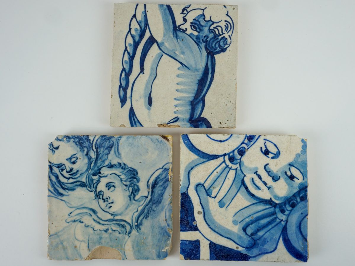 3 Azulejos dos séc. XVIII