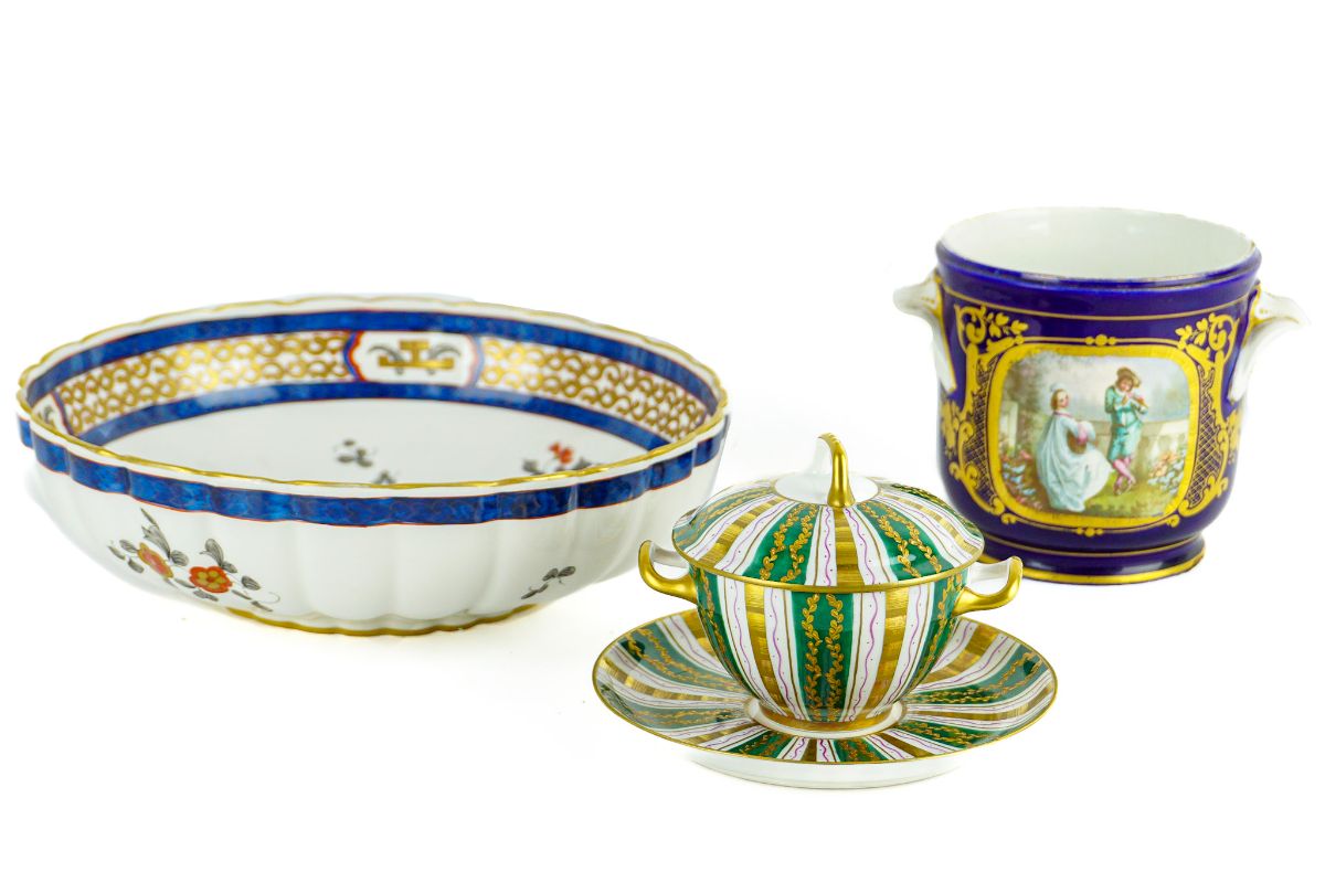 3 Peças em porcelana francesa