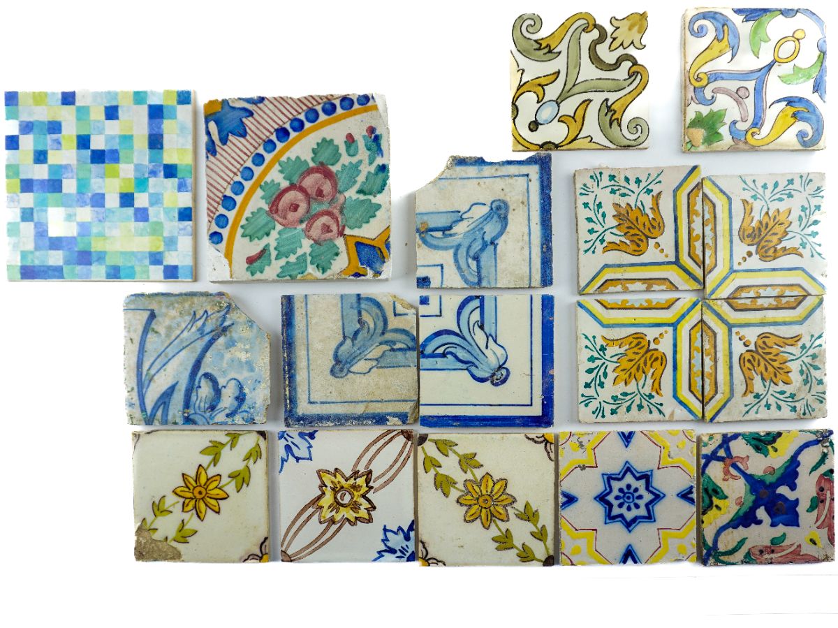 35 Azulejos