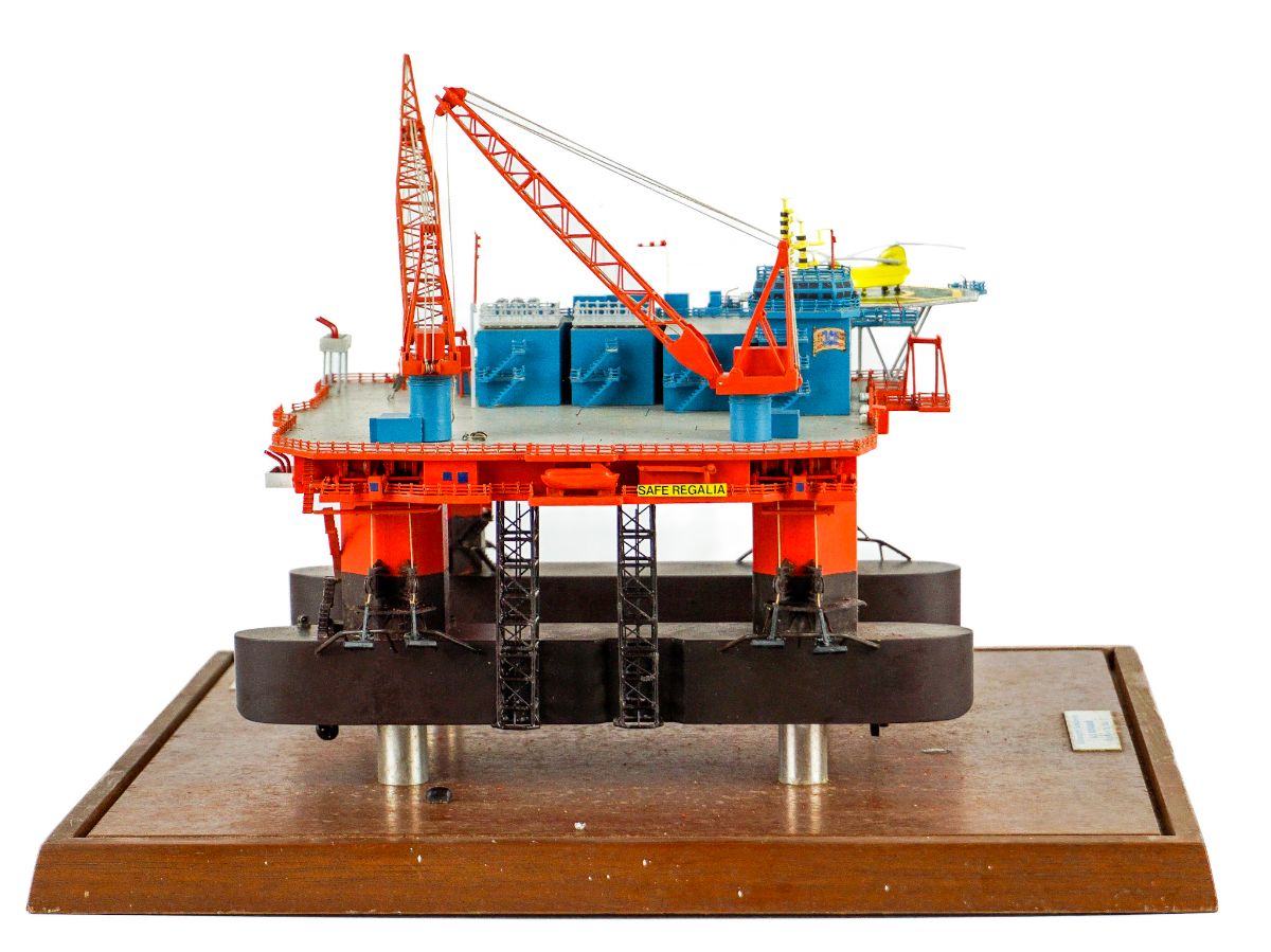 Maquete de plataforma petrolífera