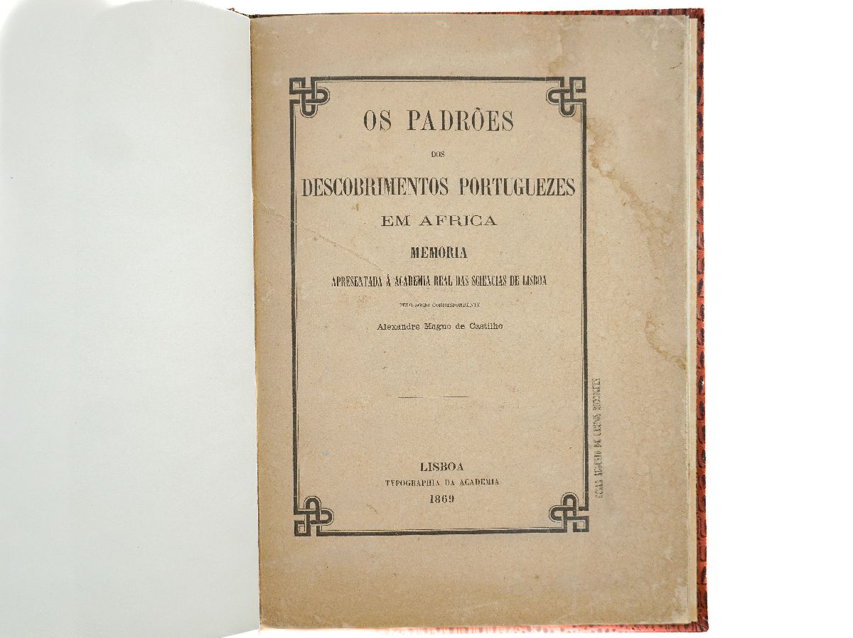 OS PADRÕES DOS DESCOBRIMENTOS PORTUGUEZES EM ÁFRICA