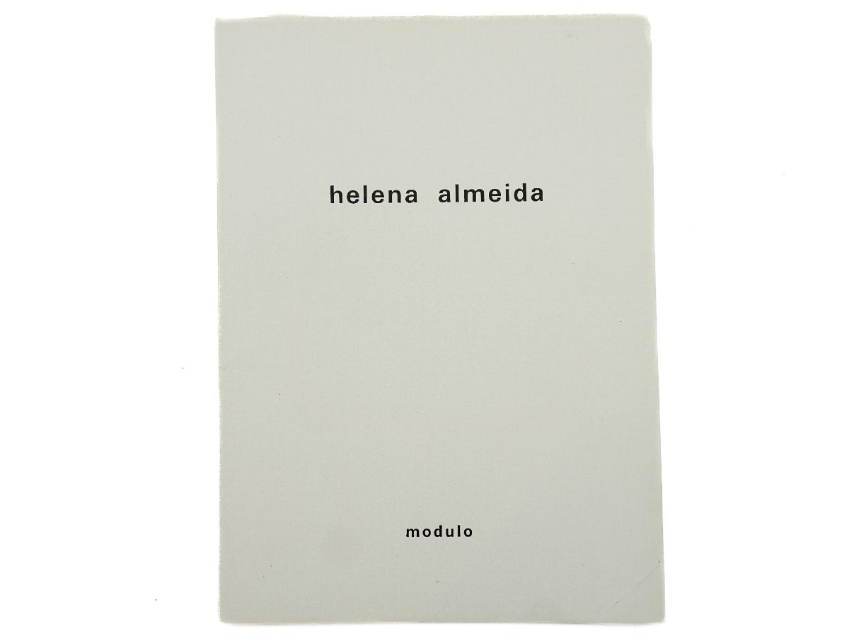 ​Helena Almeida – livro de artista