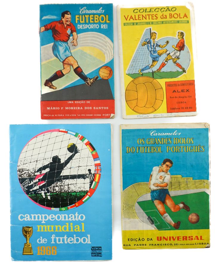 4 Cadernetas de futebol